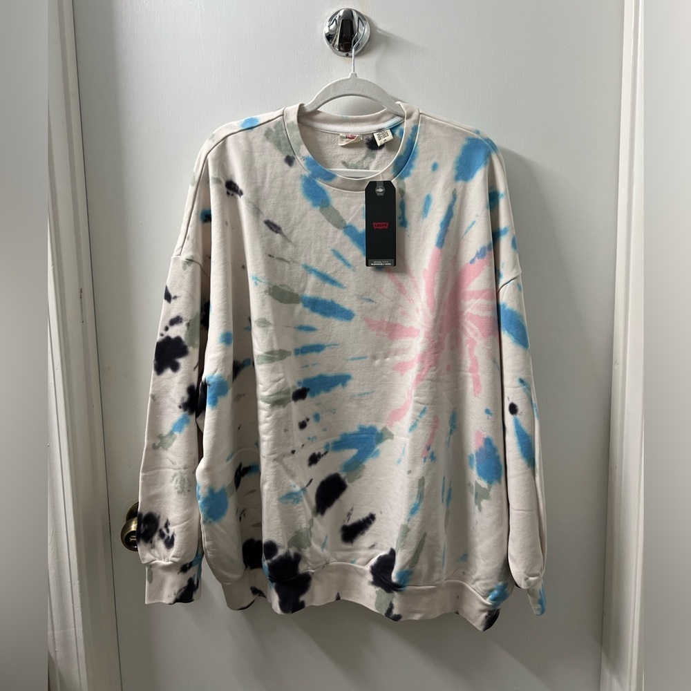 Levi’s tie dye sweater. Size L. Unisex